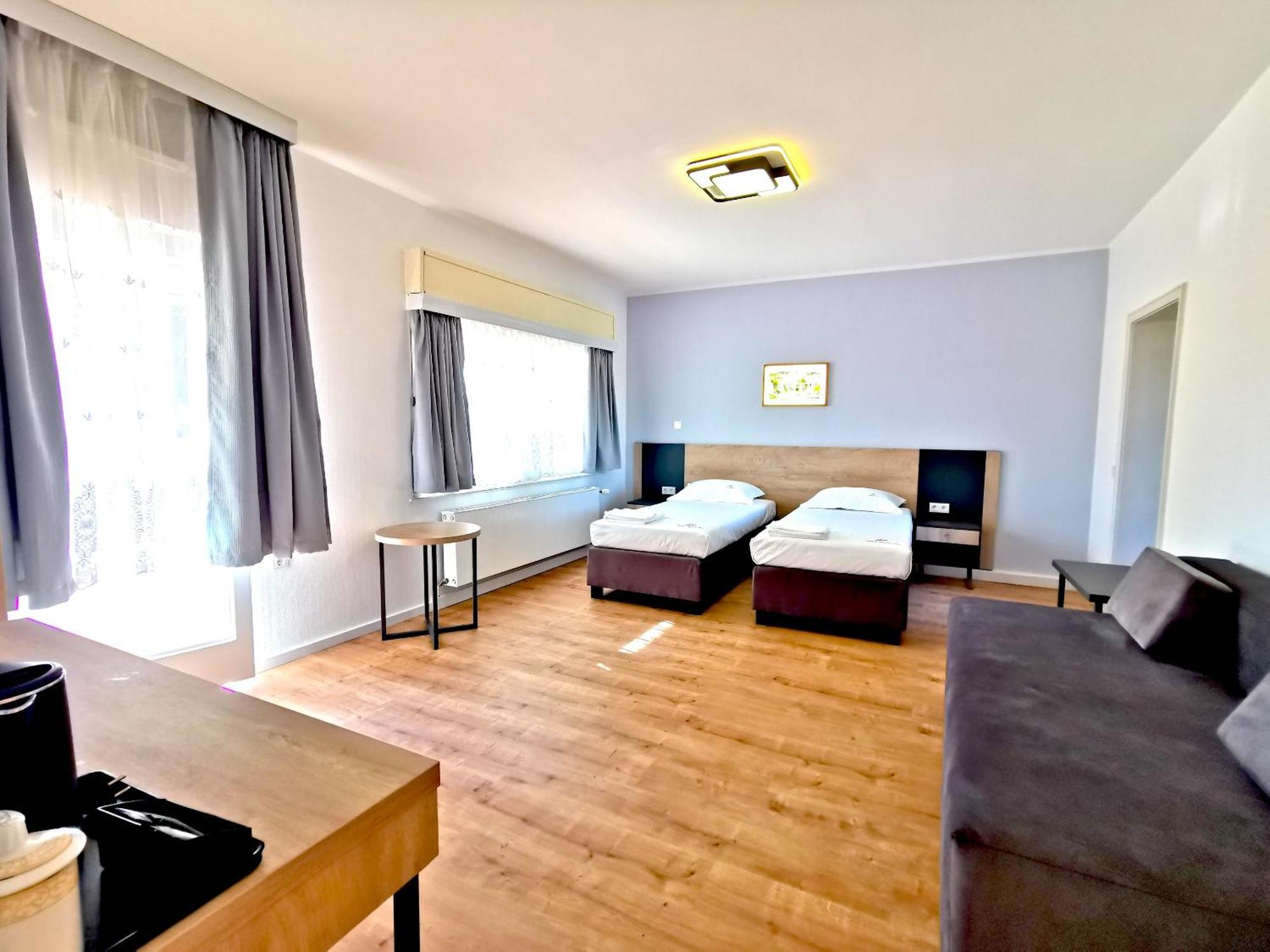 Home Inn Hotel Доргмаген Стая снимка
