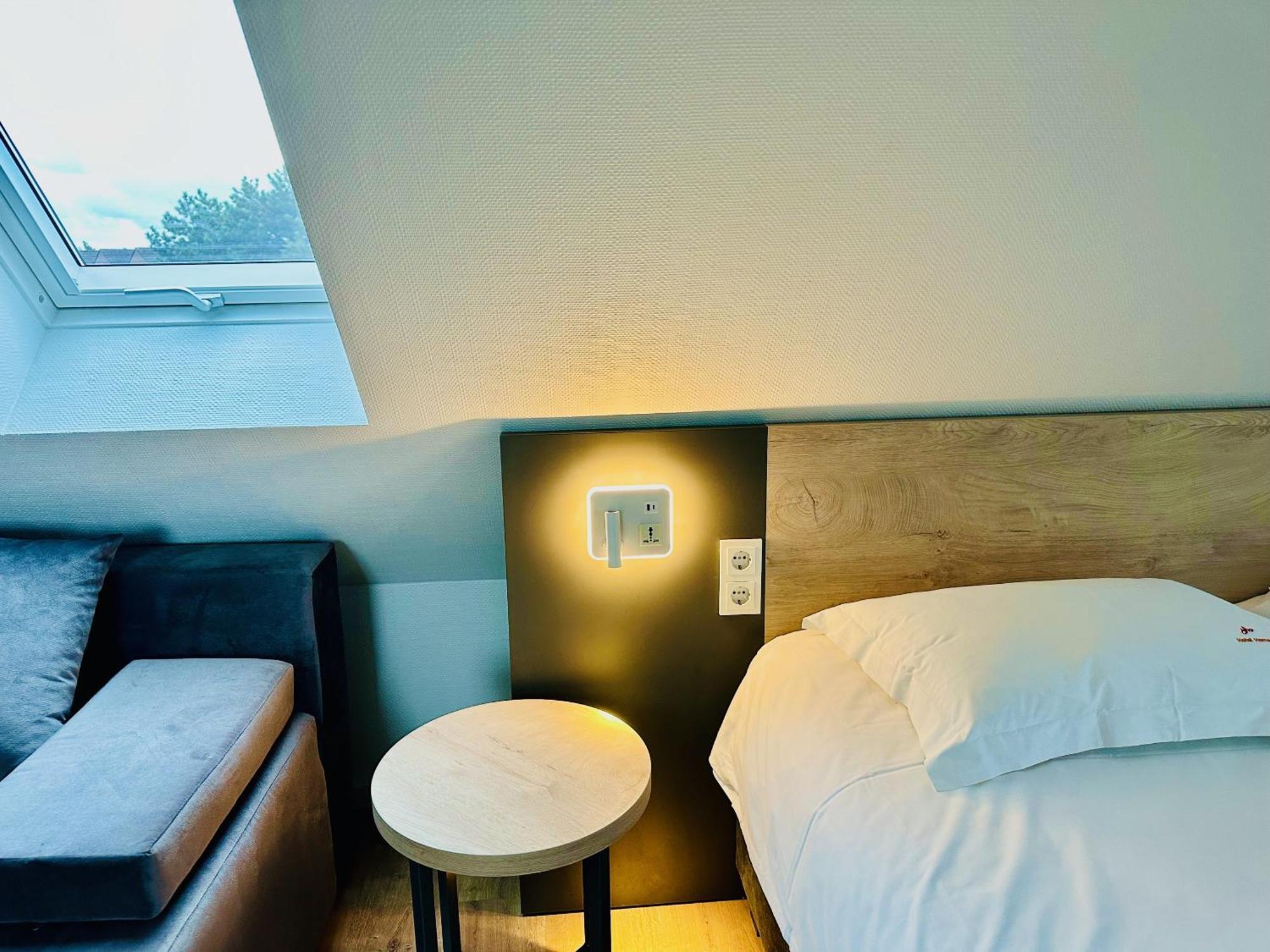 Home Inn Hotel Доргмаген Стая снимка